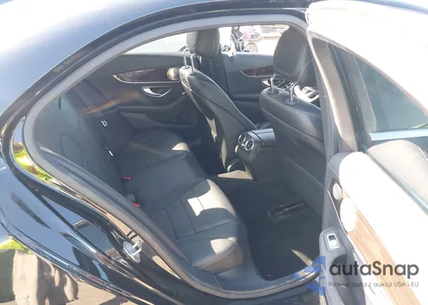 2017 Mercedes-Benz C 300 Sport 4Matic из США, поврежденный, VIN 55SWF4KB4HU215875